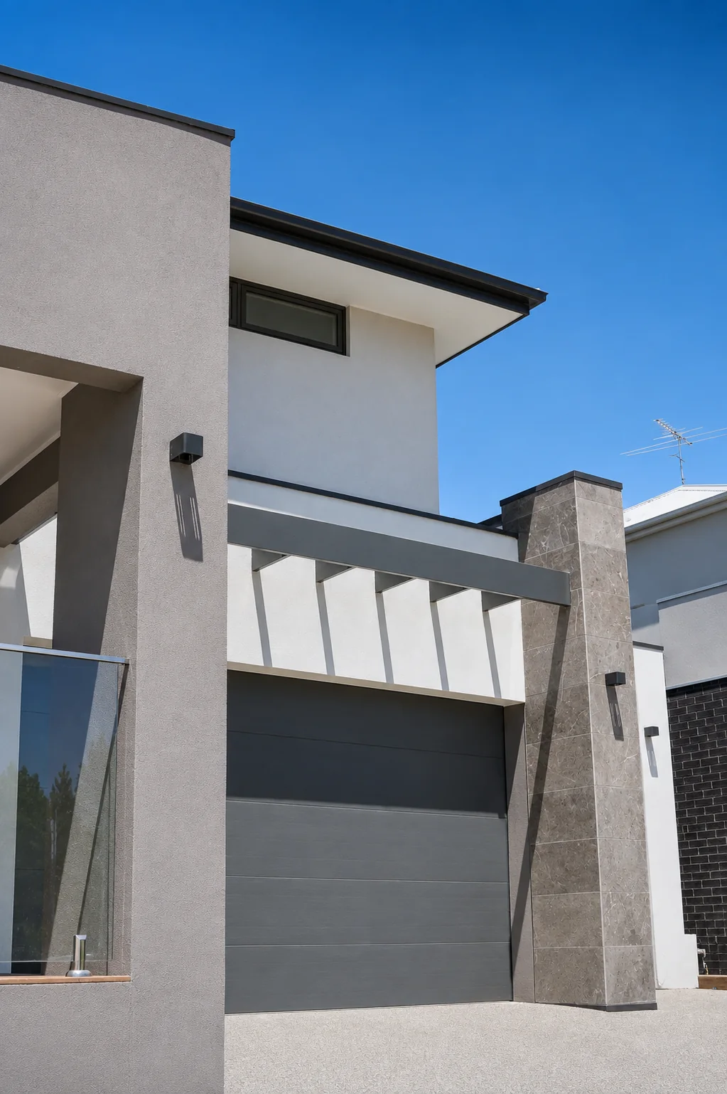Custom Contemporary Build project photo 2