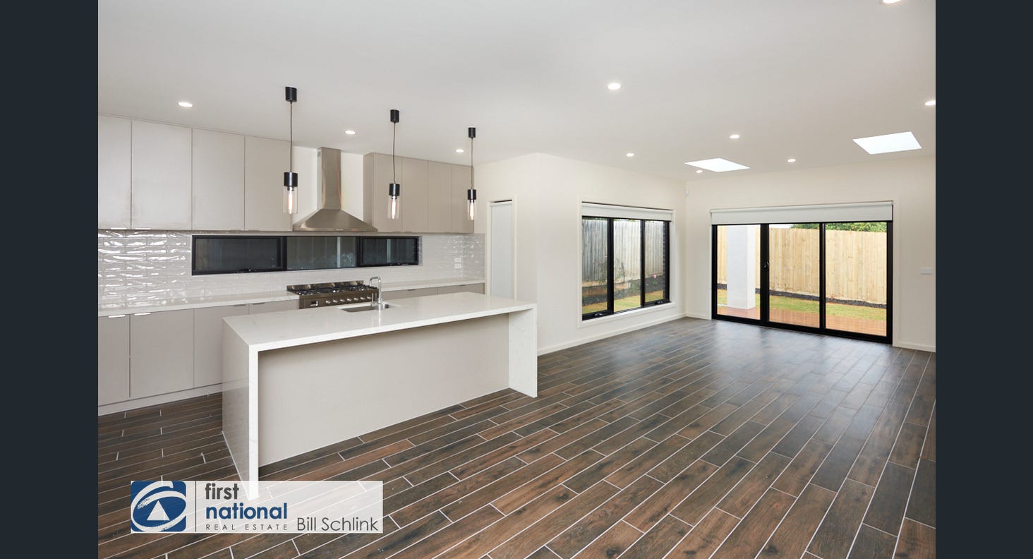 Warm Contemporary Duplex project photo 2